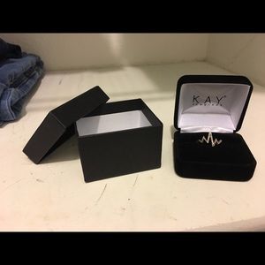 Kay Jewlers Heart Beat Ring